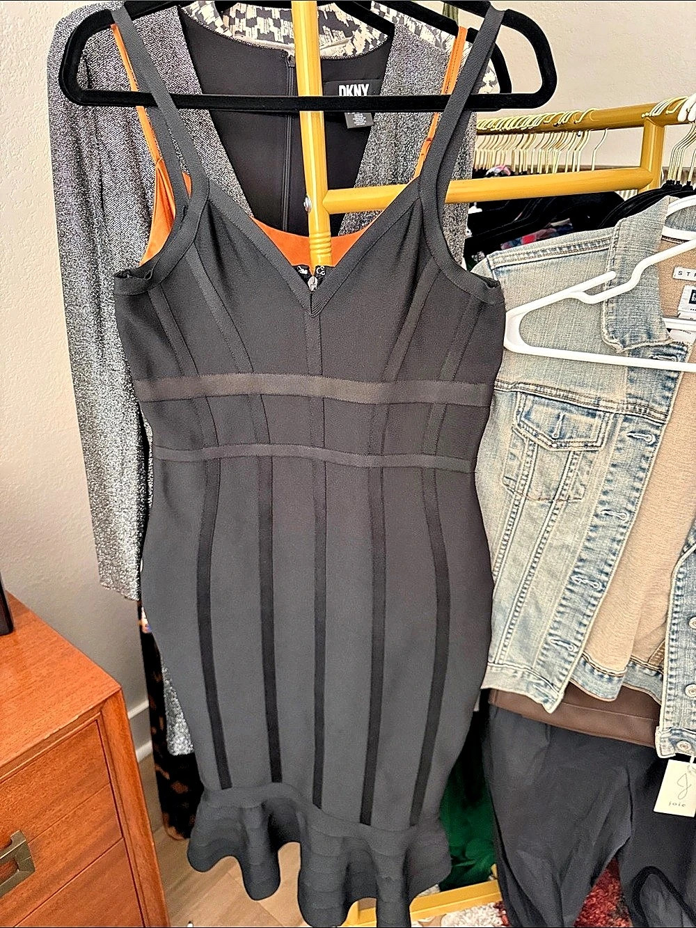 DKNY Women's Black Midi Bandage Dress - size M